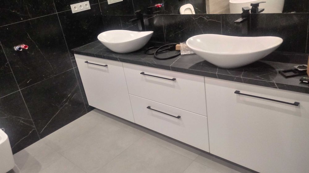 Płytki wykończenia wnętrz