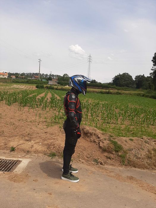 Armadura Completa MotoCross (Nova/Nunca usada) – Proteção Total