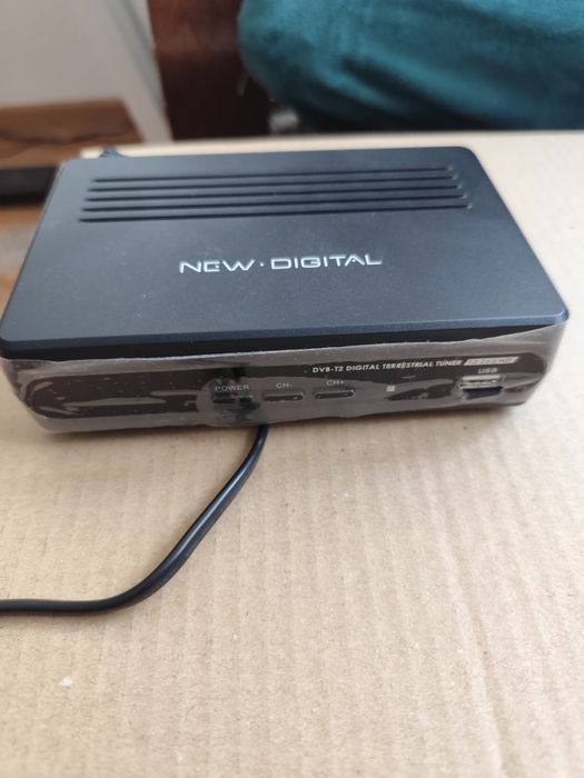 nowy tuner dvb-t2 265HD dekoder naziemny