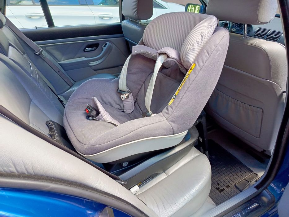 Fotelik Maxi Cosi 2 way pearl z bazą