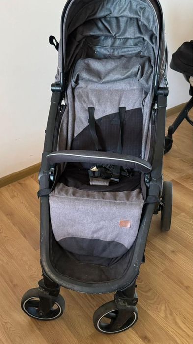 Продам коляску в хорошому стані