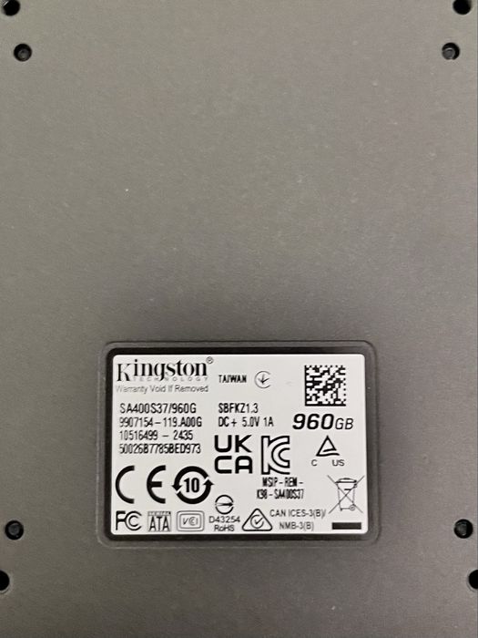 Идеальная PlayStation 4 Pro CUH-7216B 1Tb SSD+2 диска