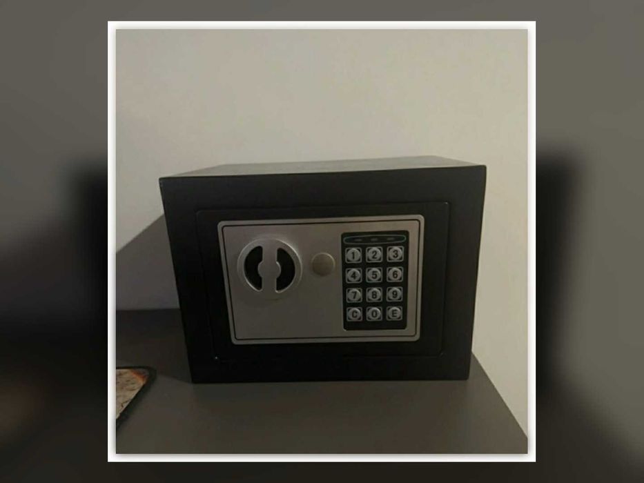 Nowy Sejf Elektroniczny na Kod PIN Stalowy Sejf Ścienny Domowy na Dokumenty Pieniądze Klucze