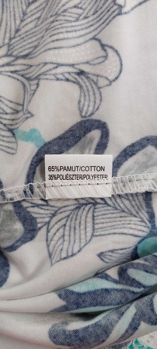 Biała bluzka w kwiaty, R. XL