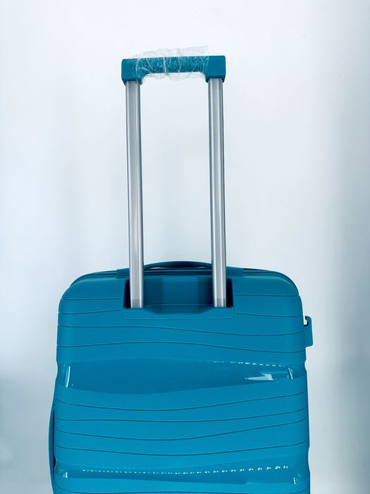 Nowa średnia walizka PP mocna turkusowa niebieska