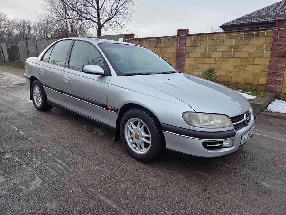 В Ідеальному стані  OPEL OMEGA.
