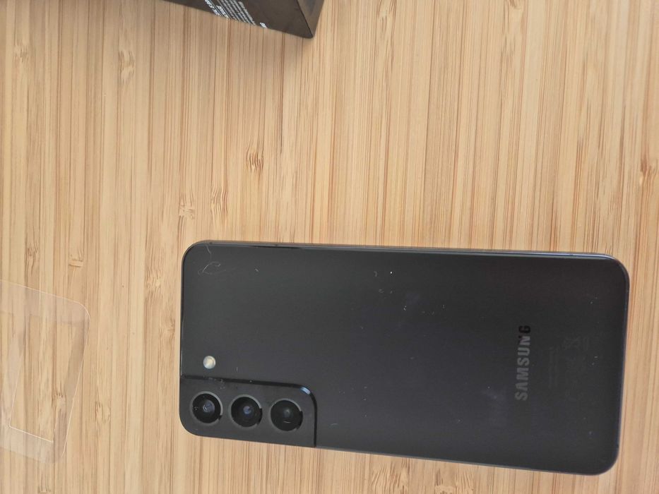 Samsung Galaxy S22 8GB Ram.