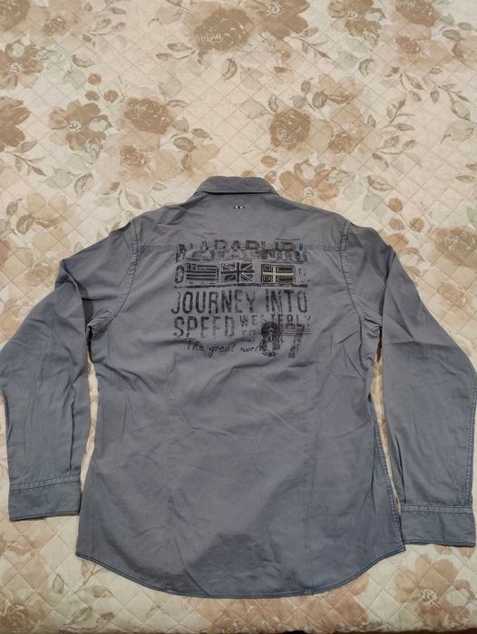 Camisa Naparijri tam. XL em excelente estado