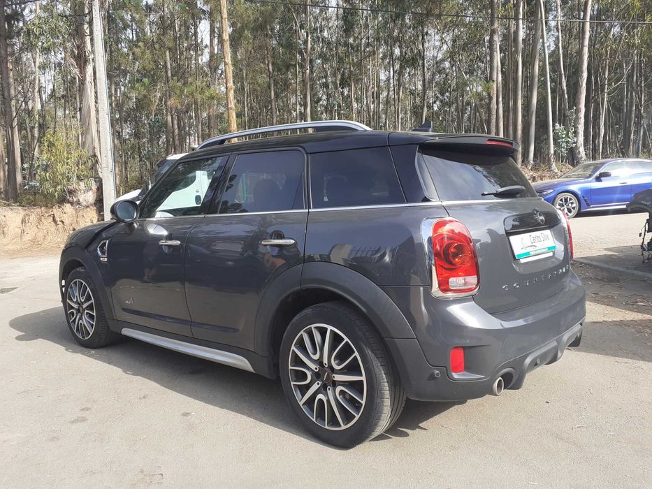 MINI COUNTRYMAN (F60) - SALVADO