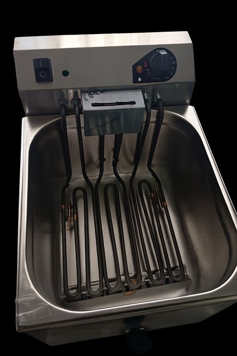 Fritadeira trifásica 1 cuba, 7.5kw nova a estrear c/garantia