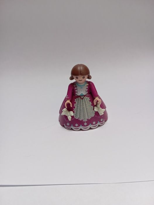 Figurka Playmobil średniowieczna  księżniczka w sukience
