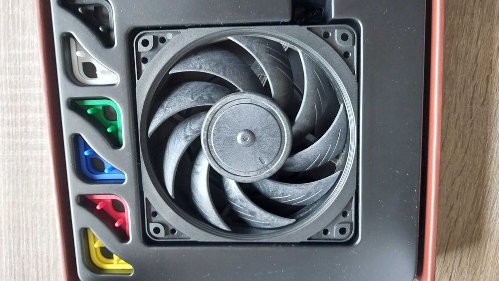Noctua NF-A12x25 PWM chromax.black.swap