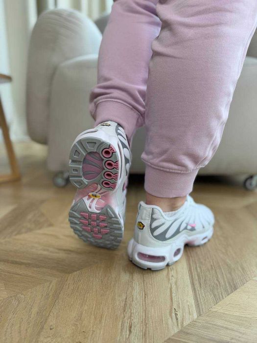Женские кроссовки Nike Air Max Plus TN White Grey Pink 36-41 Хит! Топ