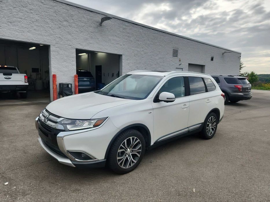 Mitsubishi Outlander GT      2018