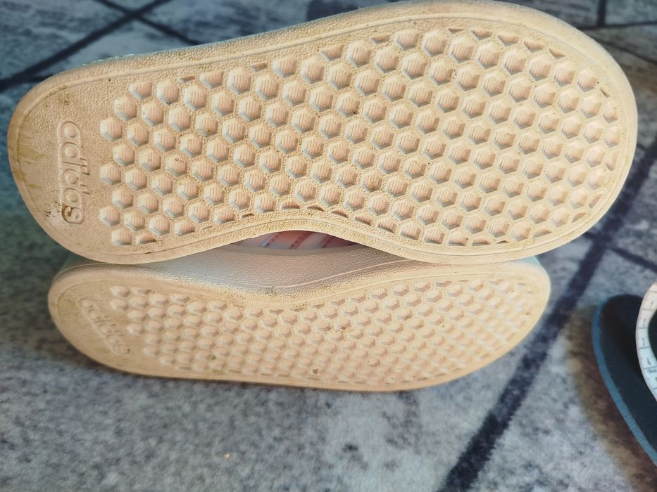 Детские кросовки Adidas 28р