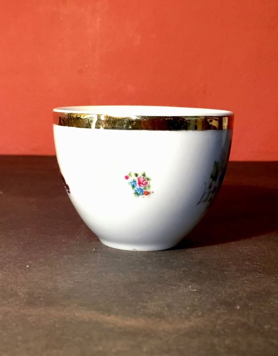 T. LIMOGES (5) - meados do séc. XX - dec. à mão - 6,3 x 4,9 cm/s