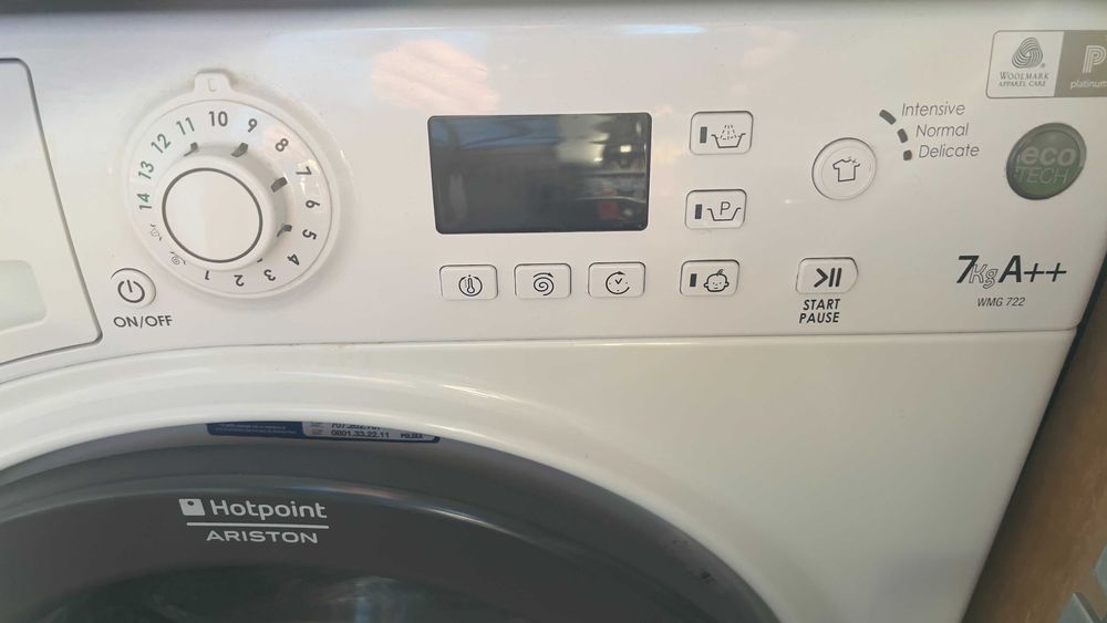 Máquina de lavar roupa Hotpoint Ariston WMG 722B EU