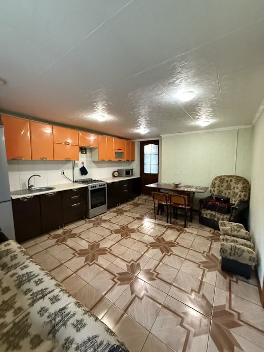 Продаж частина будинку по вулиці Воздвиженська (до драмтеатру)