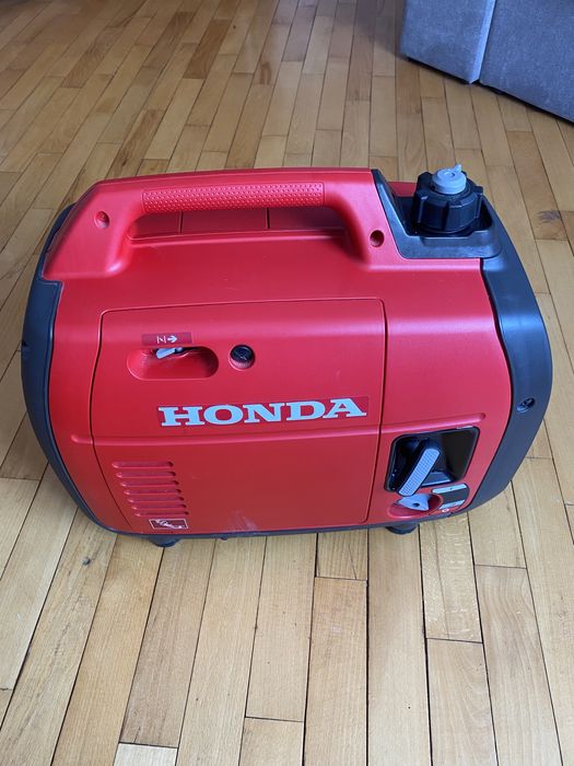 Генератор Honda EU22i