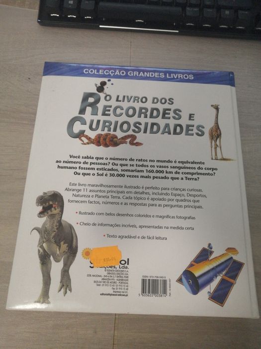 Records and Curiosities + 1,000 Questions and Answers64741220678275124