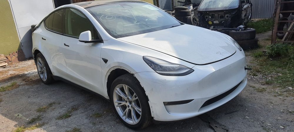 Розборка Tesla Model Y 2021 awd 82kWh запчастини