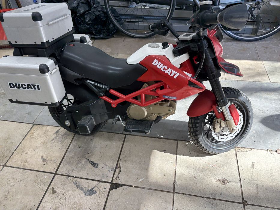 Sprzedam motorek na akumuator
