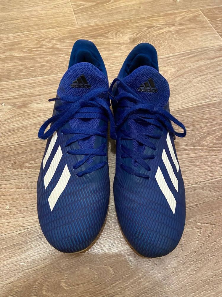 Adidas EG7152 500 .