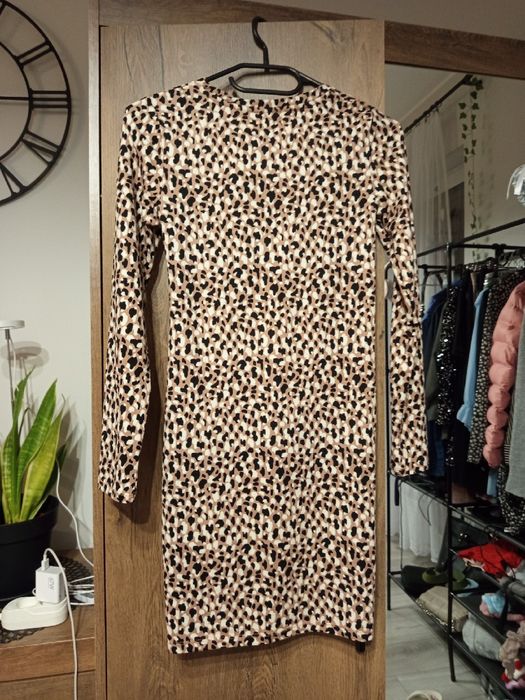 Sukienka w panterkę