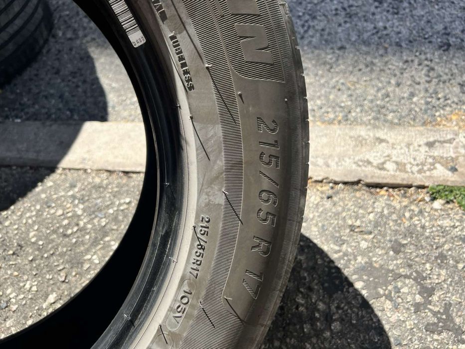 215/65/17 Michelin 2 pneus