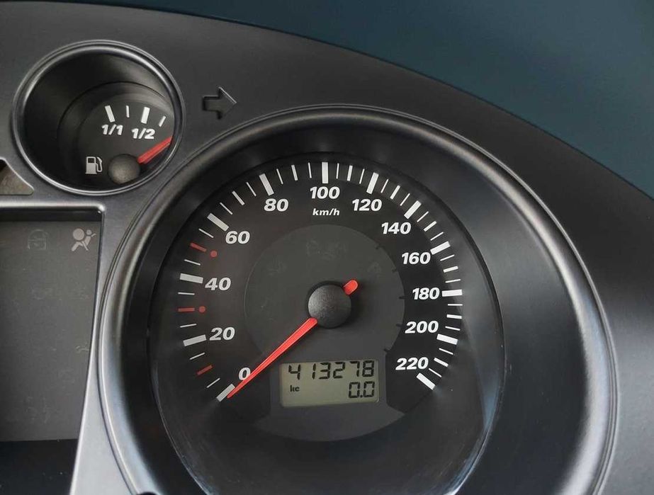 SEAT Córdoba 1.4 TDI • Gasóleo • 2.300€
