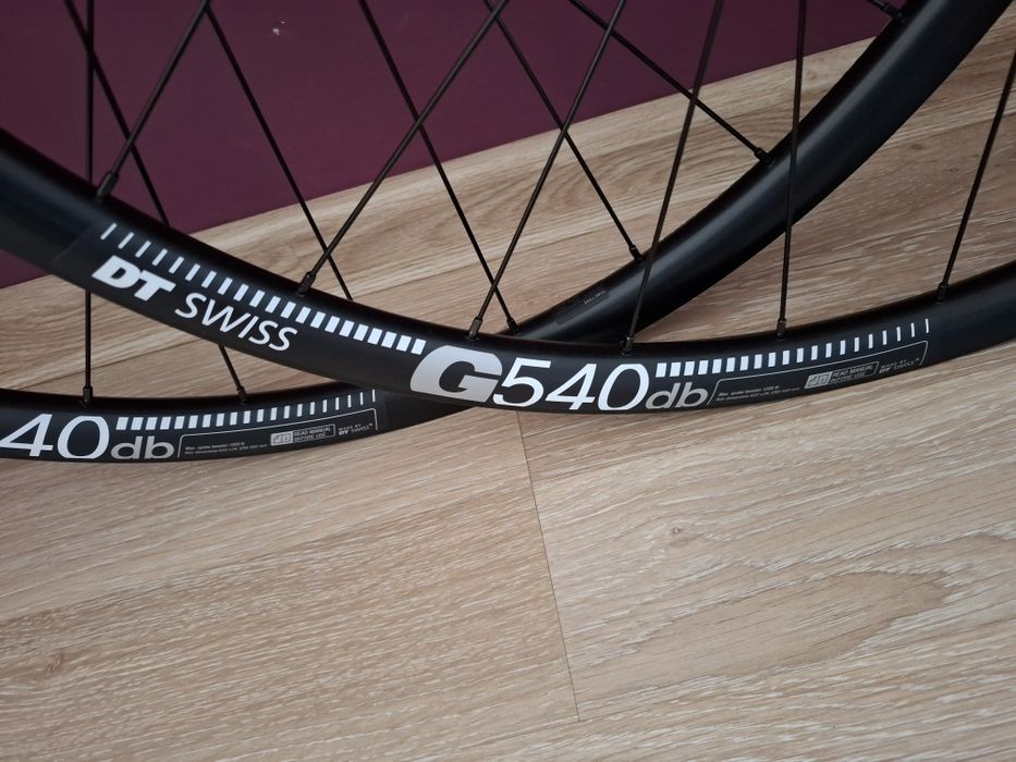 Nowe koła 28 29 dt swiss novatec gravel sztywne osie maszynowe łożyska