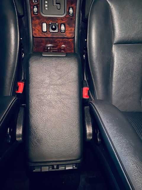 Mercedes-Benz E 300 — fotografia 9