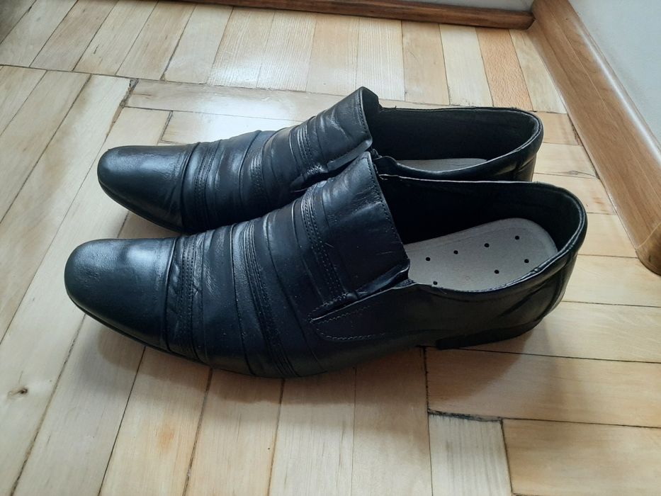 Продам мужские  туфли