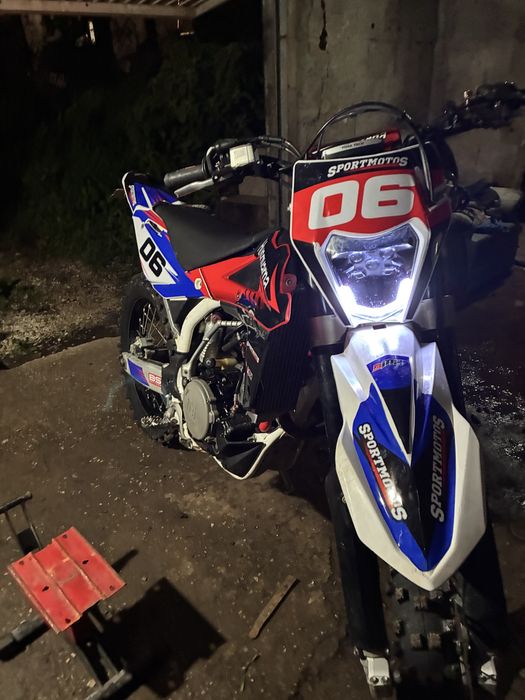 Husky TE450 matriculada