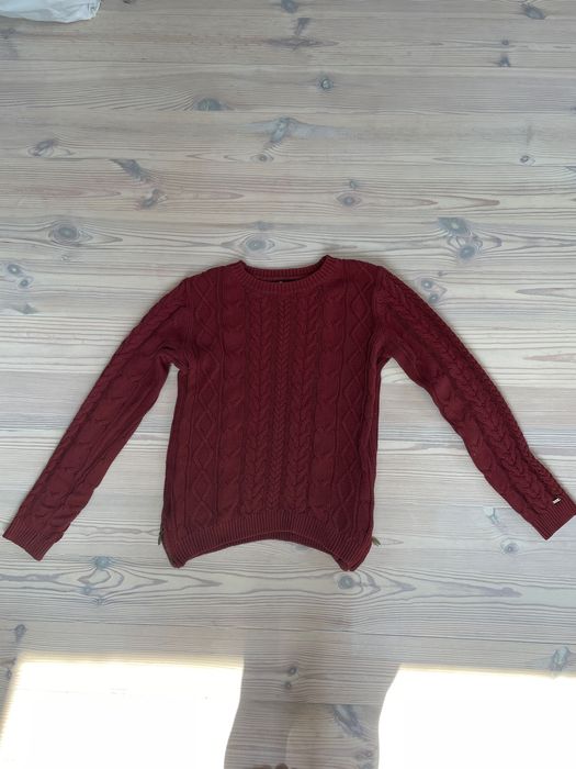 Світер жіночий з замочками