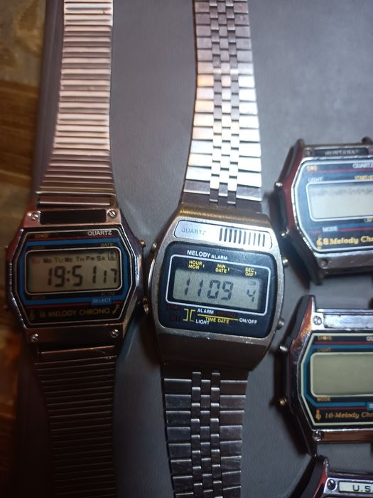 Zegarek elektroniczny LCD Montana PRL nie casio Seiko