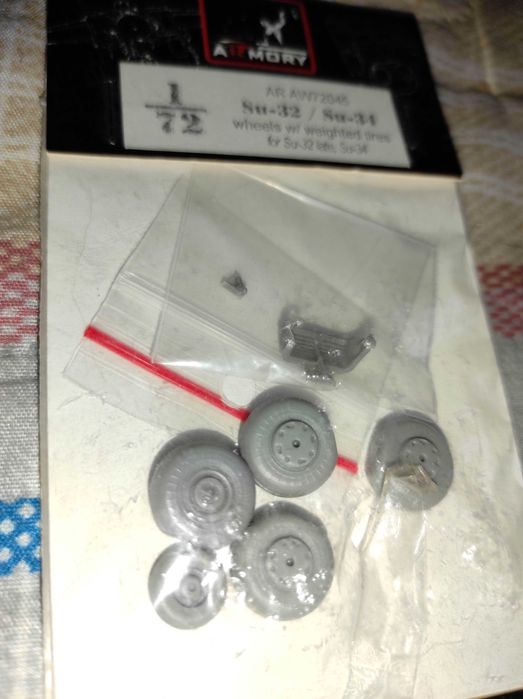 Декалі до авіації 1/72, різні фігури