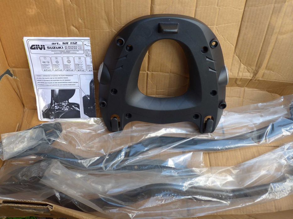 Suzuki Burgman 250/400 Busines '01-03r GIVI stelaz pod kufer płyta M5