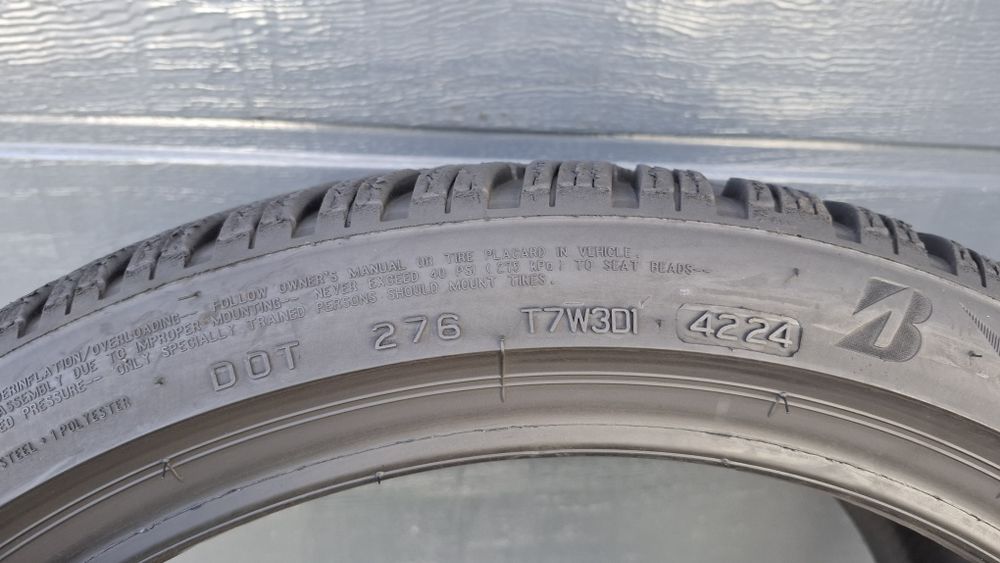 Bridgestone 225/40 R18 Blizzak 6.7 mm 2024