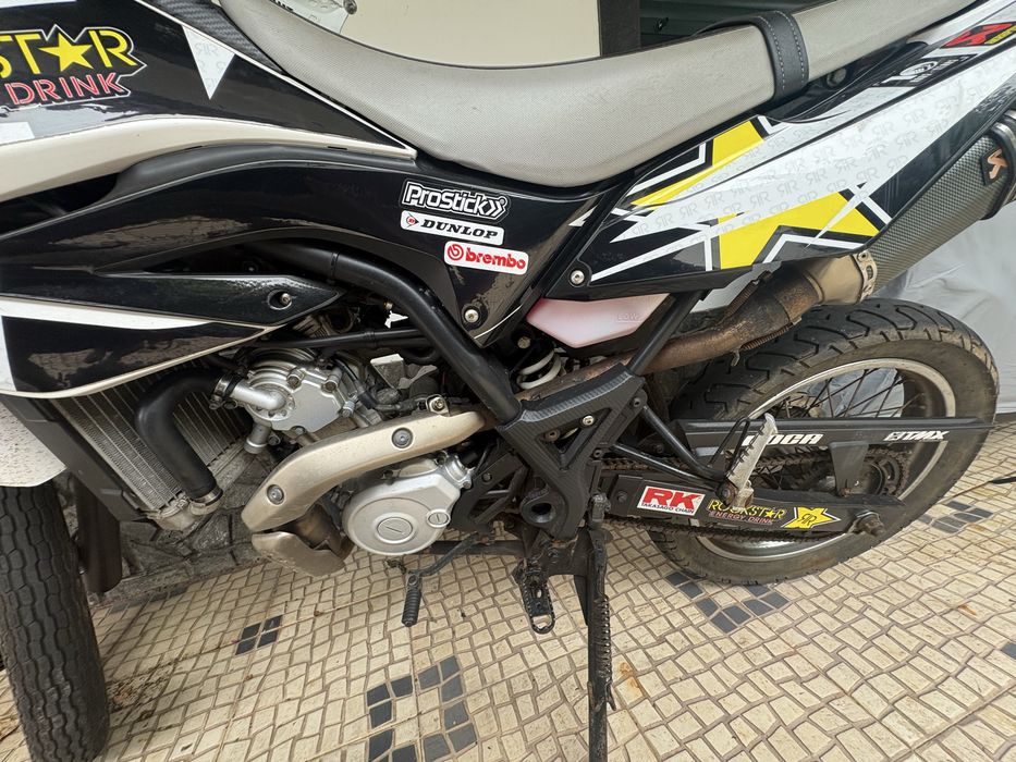 Yamaha WR125R.