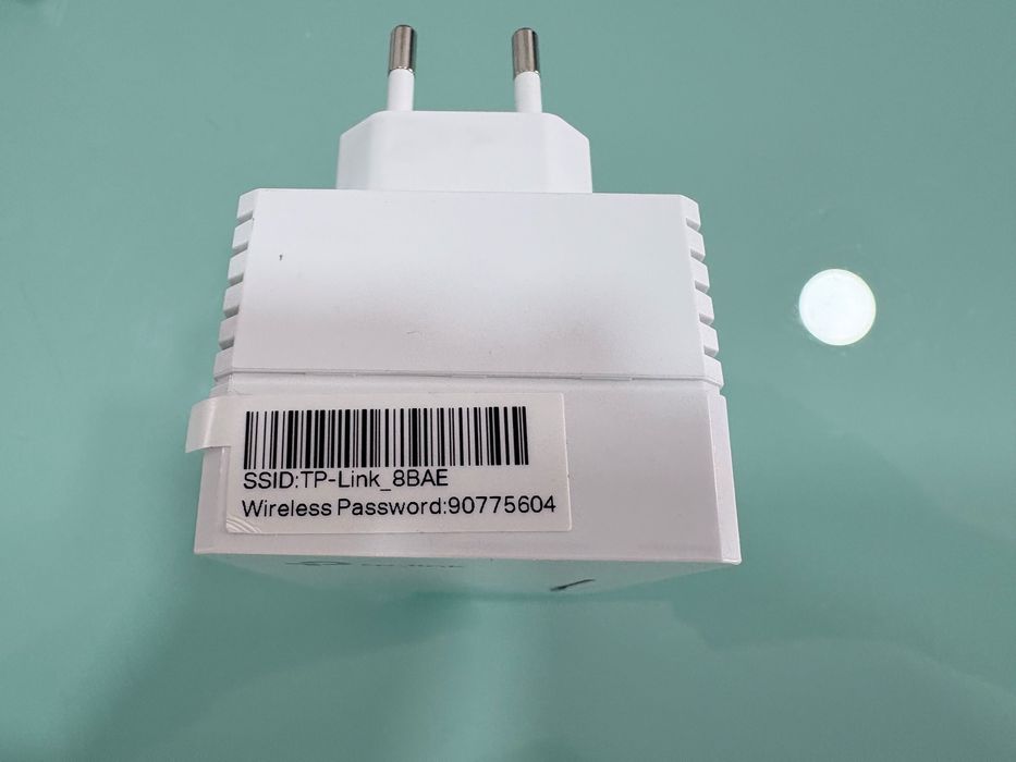 TP-Link AV600 TL-WPA4220 Powerline WiFi Kit [94]