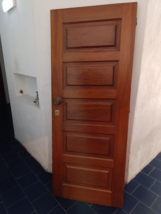 Porta entrada  apartamento