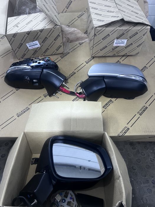 Toyota  Rav 4.  2019 - 24. Зеркало 87910-42L31 87940-42M70