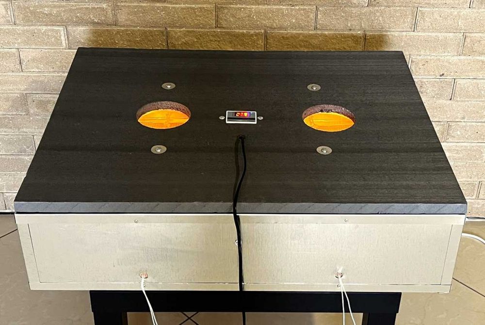 Інкубатор 140 яєць Цифровий механічний Наседка 140 Металевий Инкубатор