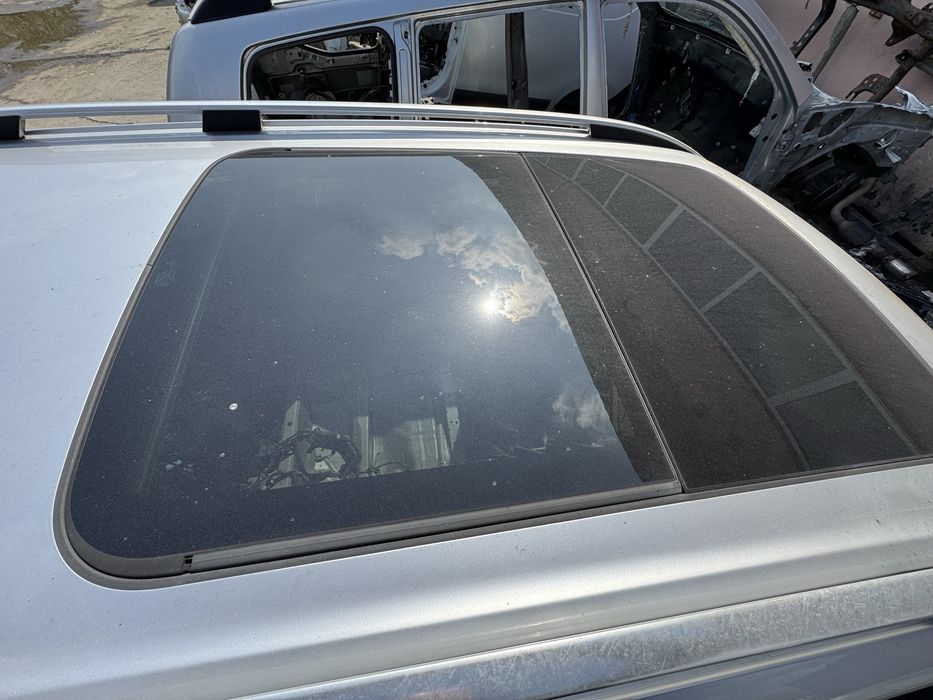 Панорама Volvo XC90 2016+. Стёкла или в сборе