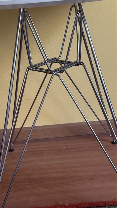 Mesa de Jantar/Café Redonda Estilo Eames (Base Eiffel) – Alta Qualidade