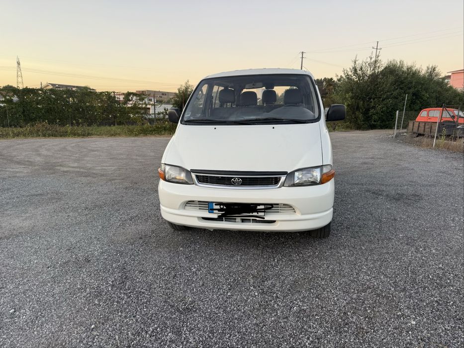 Toyota hiace de 9 lugares de 2004 viatura nacional