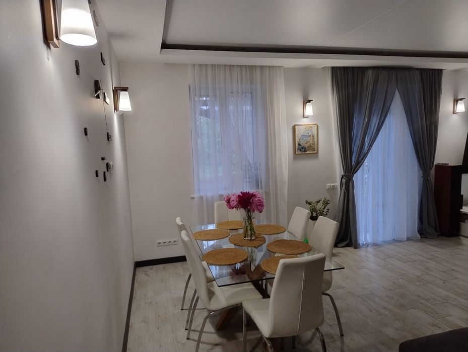 Продам дом в селе Хотяновка, с/т Кривое Озеро, 163 м.кв.