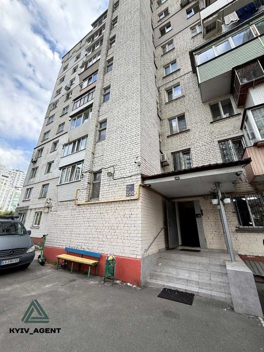 WOW!!! Велика 3-кімнатна (2 окремі спальні) на вул. Горлівська, 220