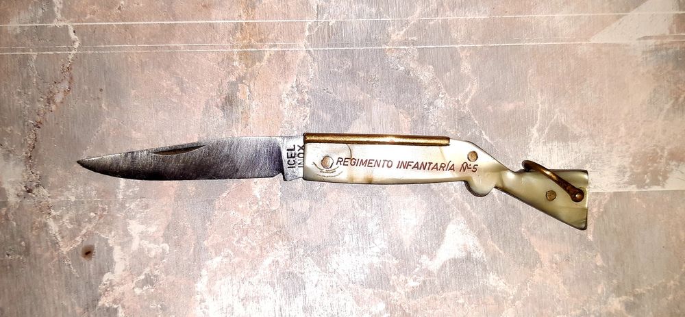 Raro canivete de bolso do Regimento Infantaria n•5 anos 60